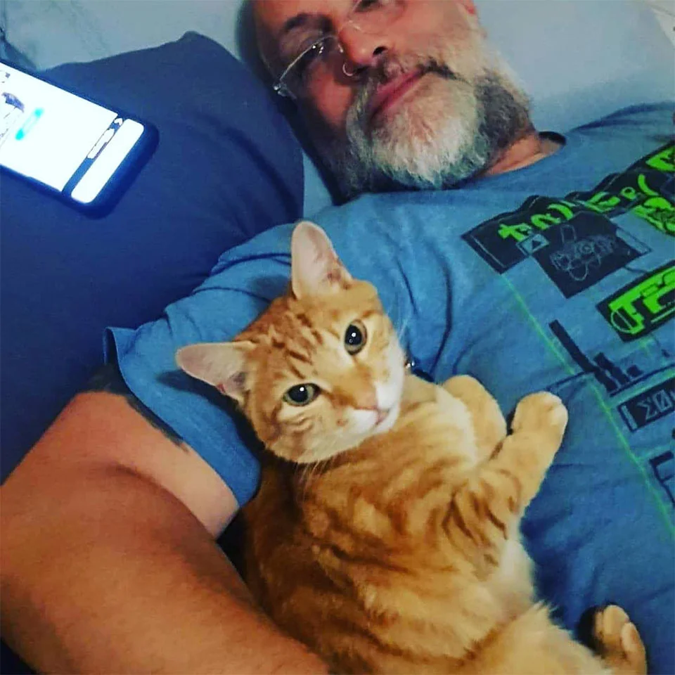 Tiger junto a John Tiger junto a John