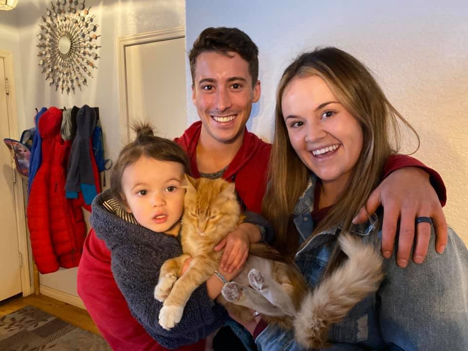 Familia y su gato