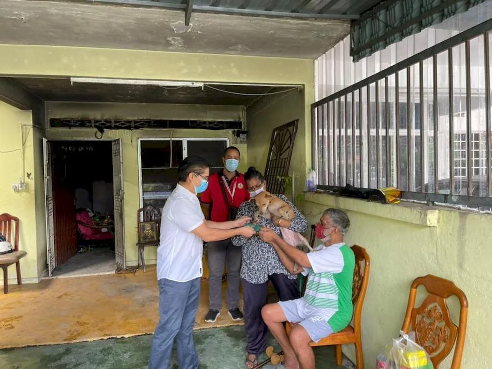Cachorro salva a su familia de incendio en su hogar
