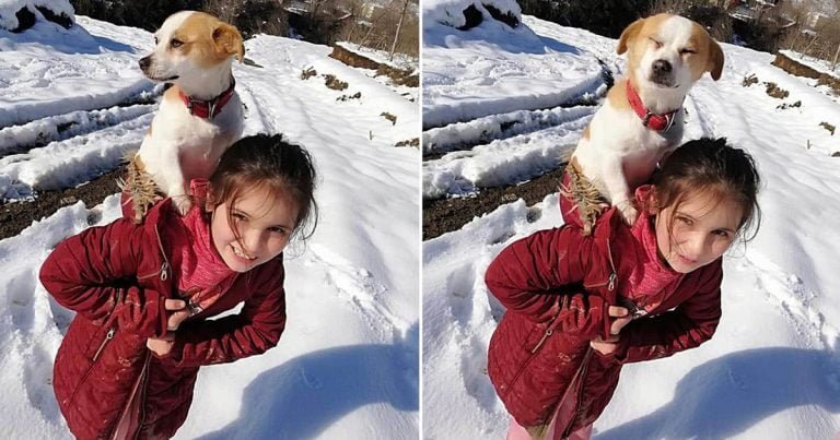 Niña camina por nieve para obtener ayuda